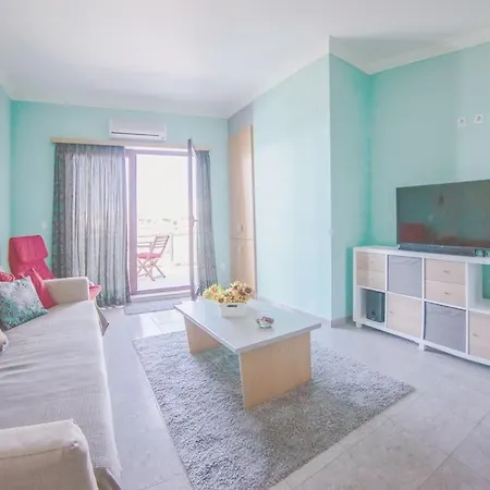 Tour Apartment *